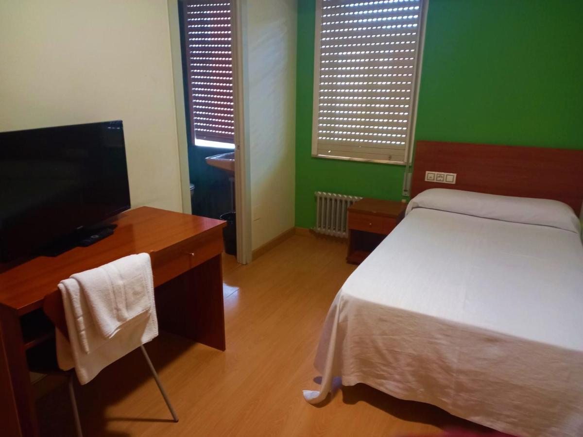 Pension San Roque Lugo Esterno foto