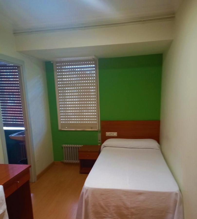 Pension San Roque Lugo Esterno foto