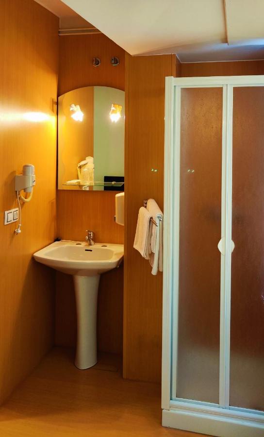 Pension San Roque Lugo Esterno foto